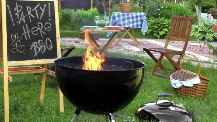 grill with flames