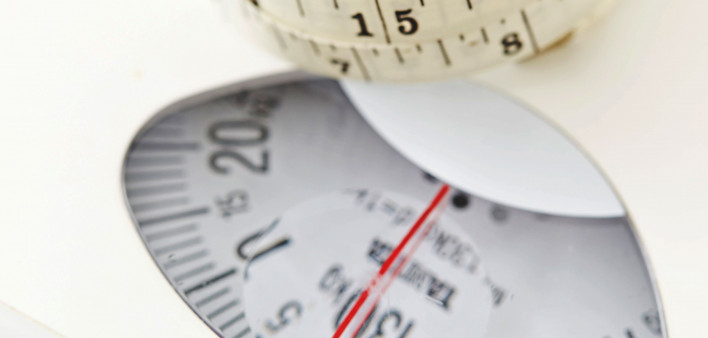 scale and measuring tape