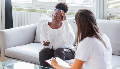 woman with Psychotherapist