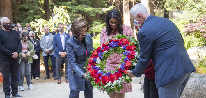 Speaker Nancy Pelosi, San Francisco Mayor London N. Breed, Representative Barbara Lee and the National AIDS Memorial's John Cunningham, June 2021