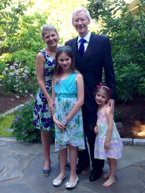 Dena Battle and her late husband Chris Battle with their daughters
