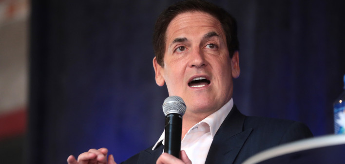 Mark Cuban speaks with attendees at the 2019 Arizona Technology Innovation Summit in Phoenix.Mark Cuban speaks with attendees at the 2019 Arizona Technology Innovation Summit in Phoenix.