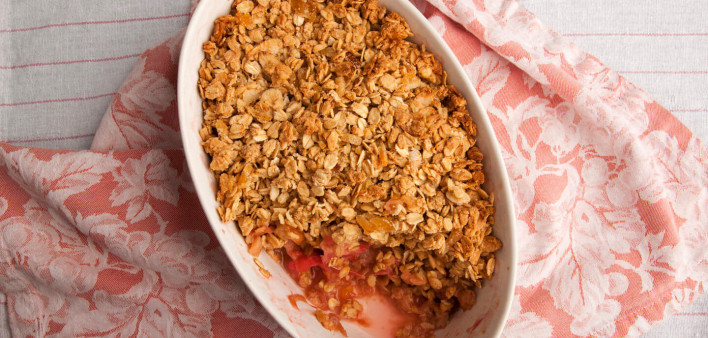 Rhubarb Ginger Crumble