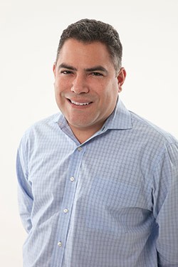 Oriol R. Gutierrez