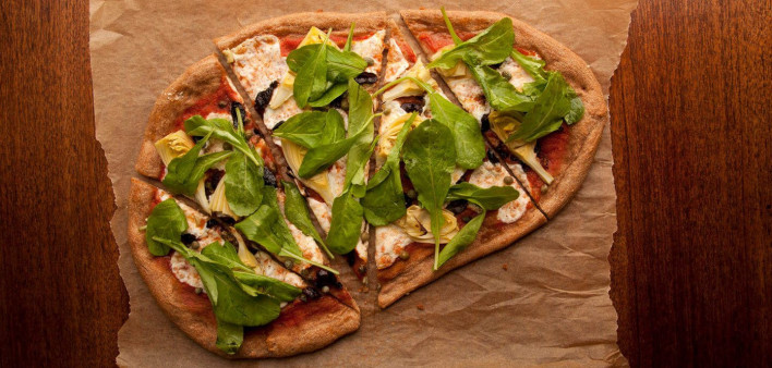 Artichoke, Arugula & Olive Pizza