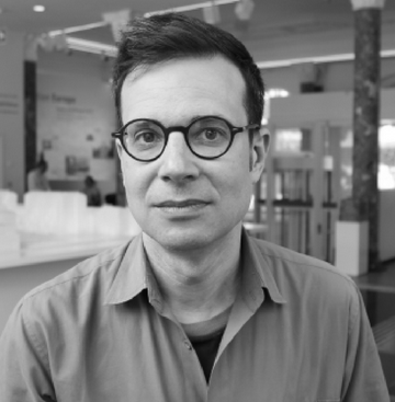 Mathias D. Lichterfeld, MD, PhD, of the Ragon Institute, studies the HIV reservoir