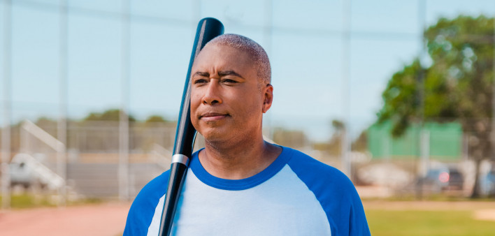 Bernie Williams raises liver cancer awareness in the One Liver to Love campaign.