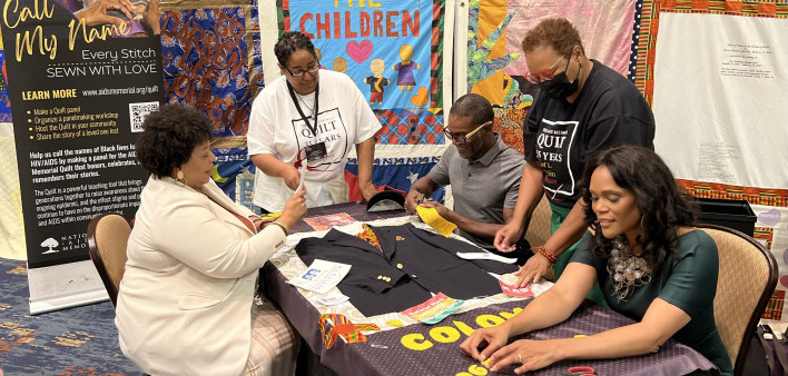 From left: Dafina Ward of Southern AIDS Coalition, Jada Harris and Duane Cramer of the AIDS Memorial Quilt, Elisa Woods of Brown Sugar Stitchers Quilt Guild and Shanell McGoy of Gilead Sciences
