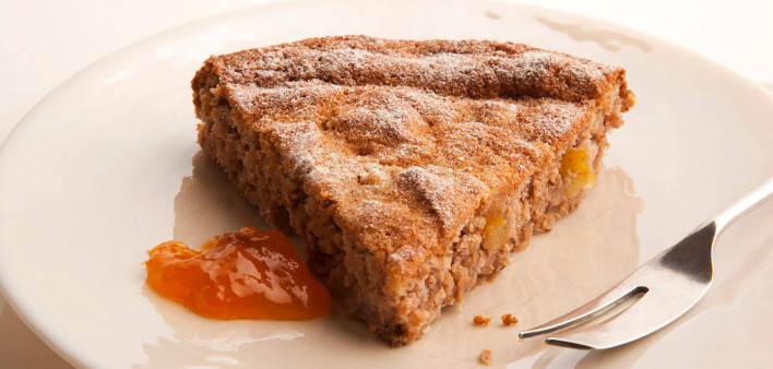 Cannellini Cake With Apricots