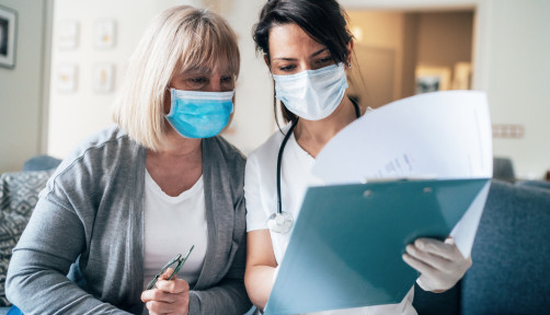 Doctor's home visiting during the quarantine