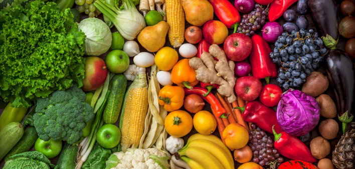 Fruits and vegetables ucumber, Broccoli, Tomato, peach, pear, bannana, grapes, lemons