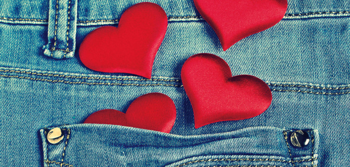 Jean pocket with hearts coming out