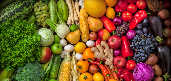 Fruits and vegetables ucumber, Broccoli, Tomato, peach, pear, bannana, grapes, lemons
