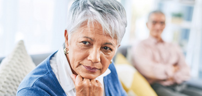 grey haired olde woman latina