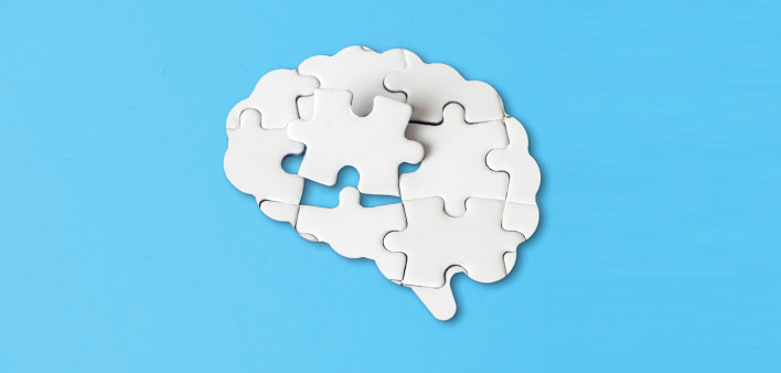 brain puzzle pieces illutration
