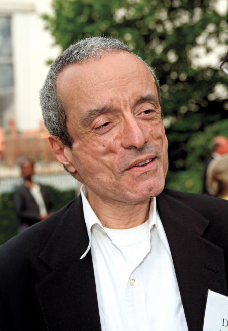 Dennis deLeon