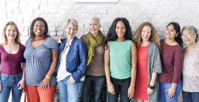 Ruth Schlesinger and other members of the Komen Patient Care Center