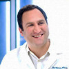 UCSF immunologist Alex Marson, MD, PhD, speaks with student Theo Roth