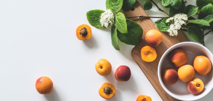 nectarines, leaves, flowers, fruit