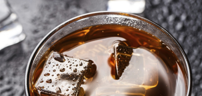 cocktail with ice