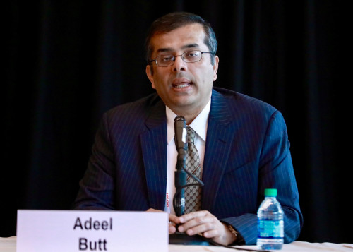 Adeel Butt of the VA Pittsburgh Healthcare System, speaking at CROI 2019