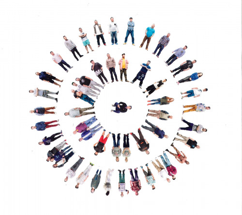 Visual artist Kaz Senju documents Tokyo’s gay bar scene through photos and interviews.