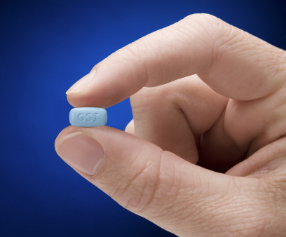 Descoy Tablet held between tow fingers