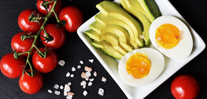 tomatoes, avocadoes, eggs, salt, keto diet, food