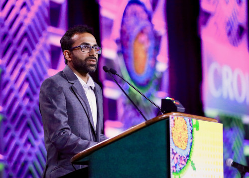 Ravindra K. Gupta of University College London presenting his findings from the London Patient case at CROI 2019