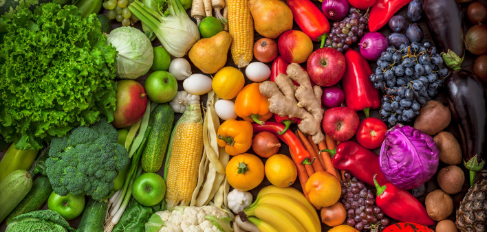 Fruits and vegetables ucumber, Broccoli, Tomato, peach, pear, bannana, grapes, lemons